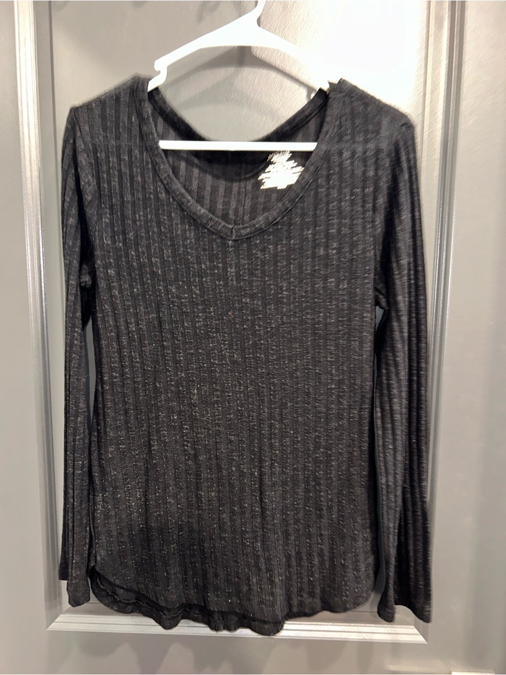 Abella Black Ribbed V-Neck Long Sleeve Top